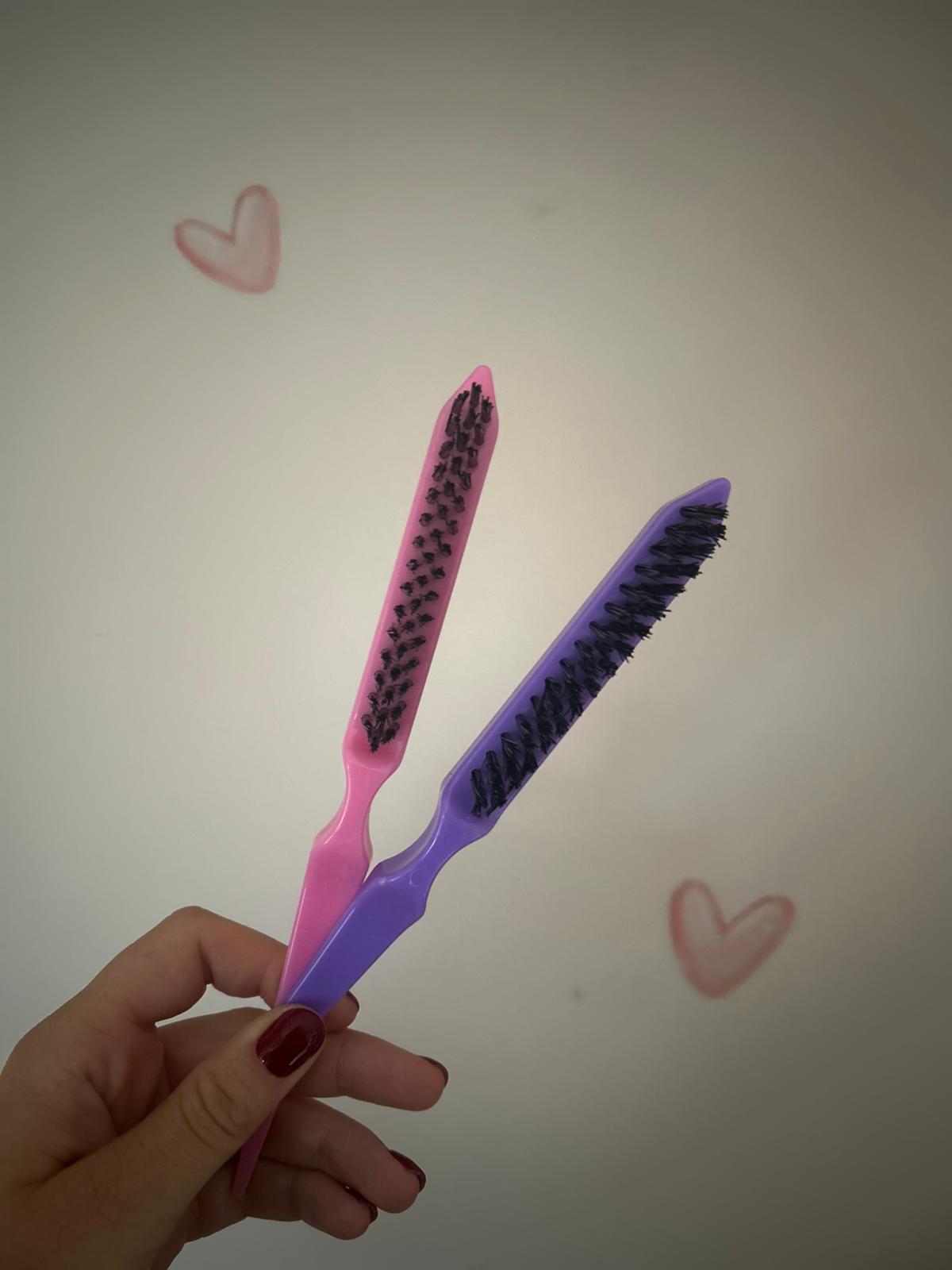 ✨ Puntkamborstel – voor gladde kapsels en strakke scheidingen