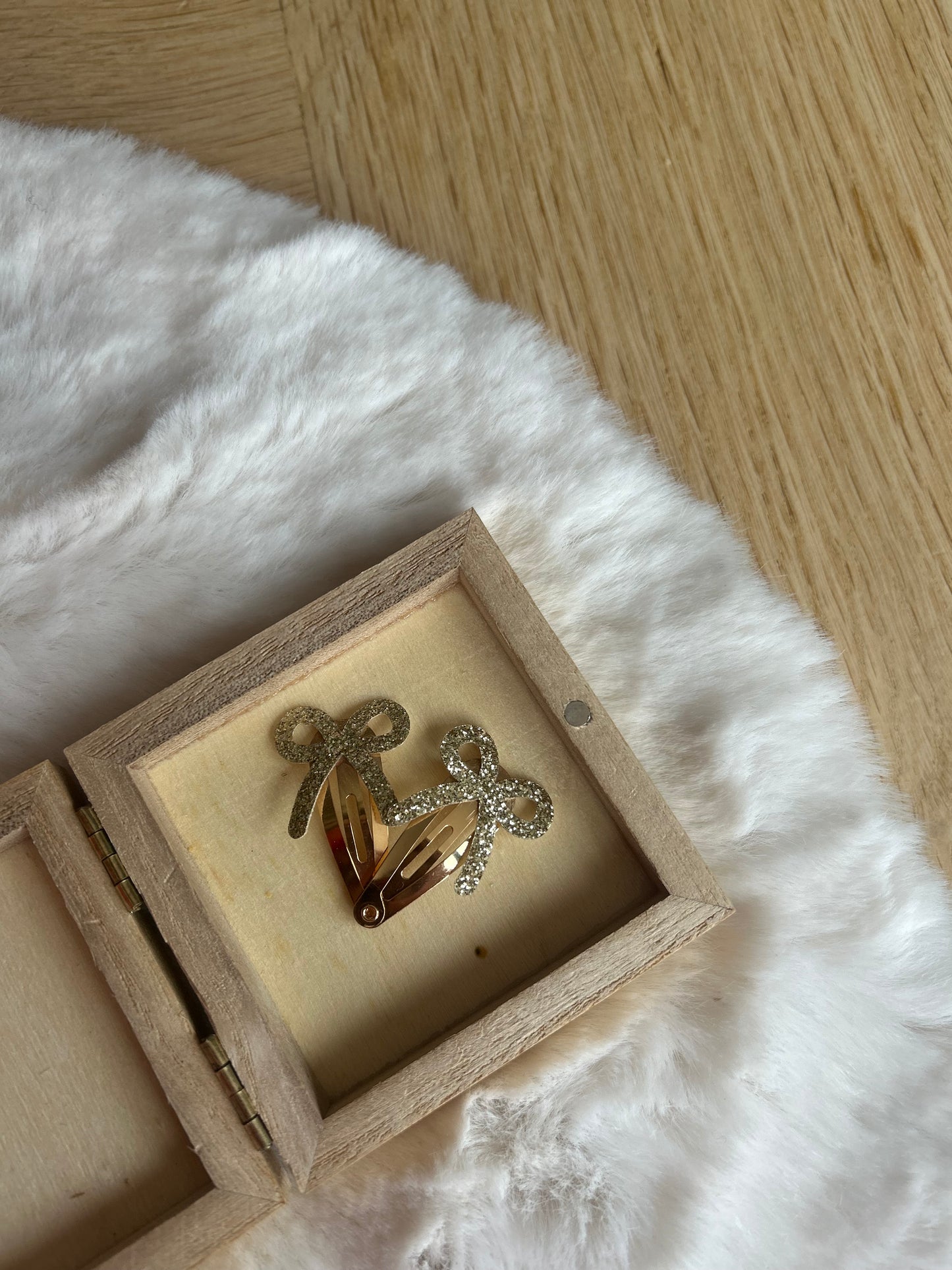 🎀 Goud Strikje - Clipjes