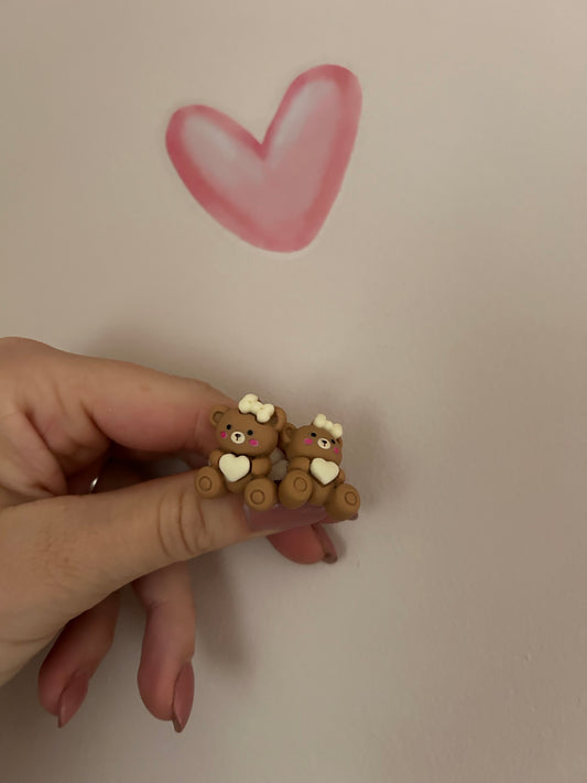 🌸 Bruine hartjesbeer – handgemaakte haarelastiekjes