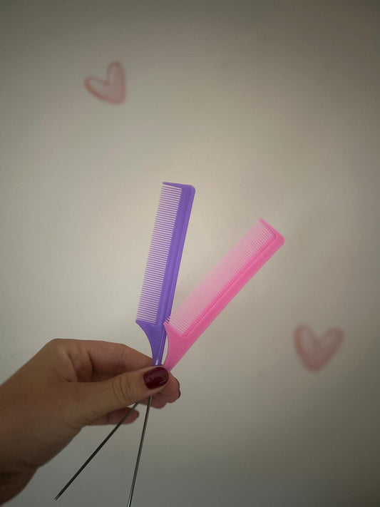 ✨ Puntkam – voor strakke scheidingen in babyhaar